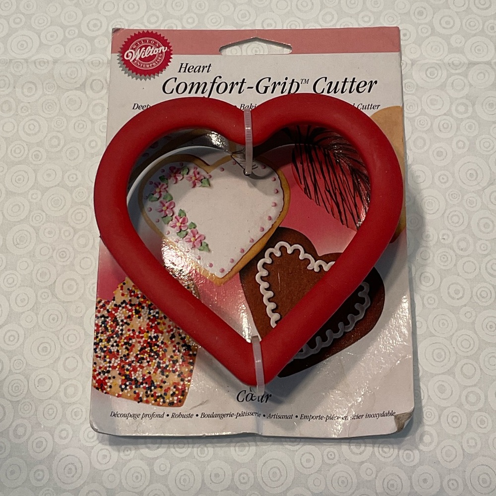 Wilton Red Heart Comfort-Grip Cookie Cutter